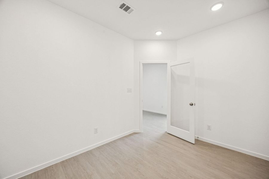 Spacious, unfurnished interior of a new home in Montgomery Bend, Montgomery (Image 25). Spacious, unfurnished interior of a new home in Montgomery Bend, Montgomery (Image 25).