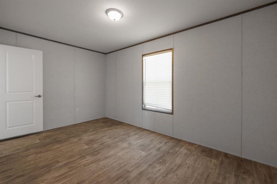 Spacious, unfurnished interior of a new home in , Hawley (Image 14).