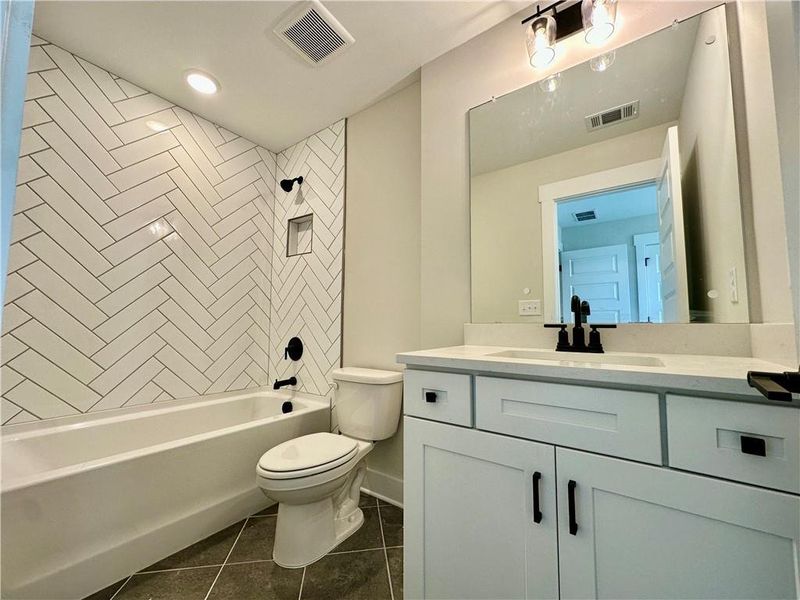 Furnished interior view inside a new home in Twin Lakes, Hoschton (Image 15).