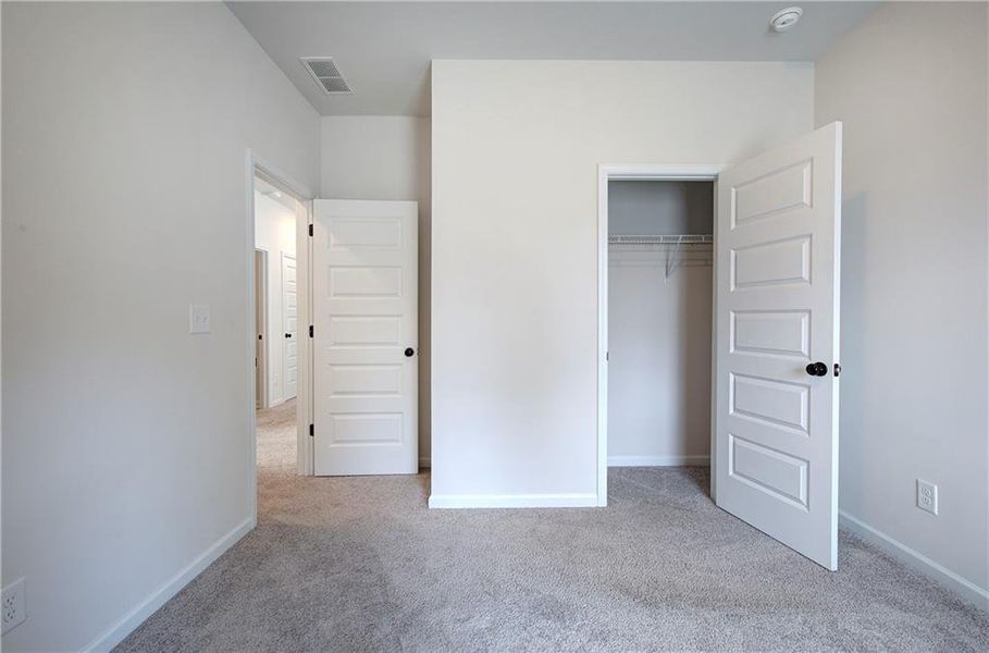 Spacious, unfurnished interior of a new home in , Cartersville (Image 20).