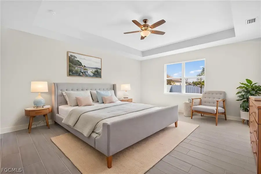 Furnished interior view inside a new home in Cape Coral, Cape Coral (Image 5).
