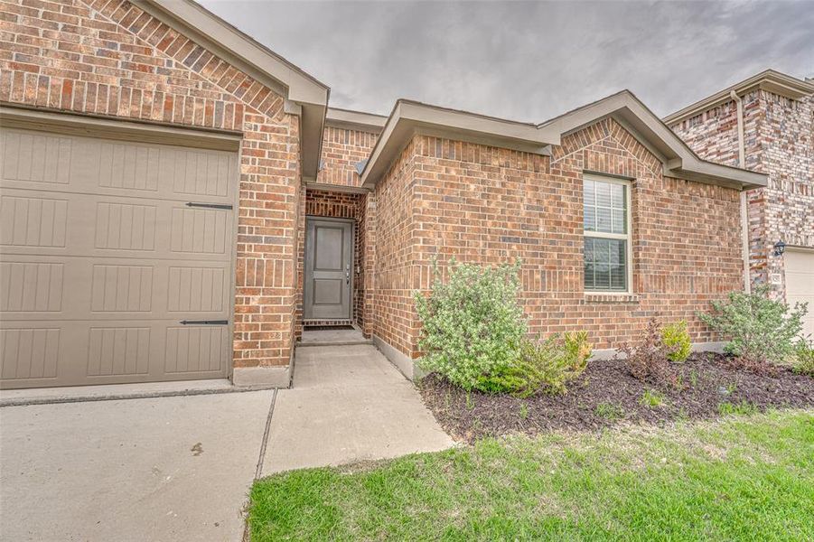 Exterior details and patio area of a home in , McKinney (Image 3).