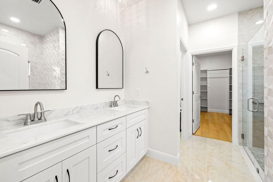 Primary Bedroom suite bathroom.