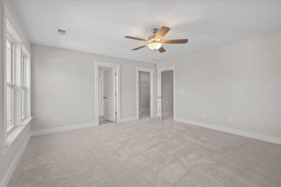 Spacious, unfurnished interior of a new home in Lakeside at Blue Ridge Plantation, Taylors (Image 30).
