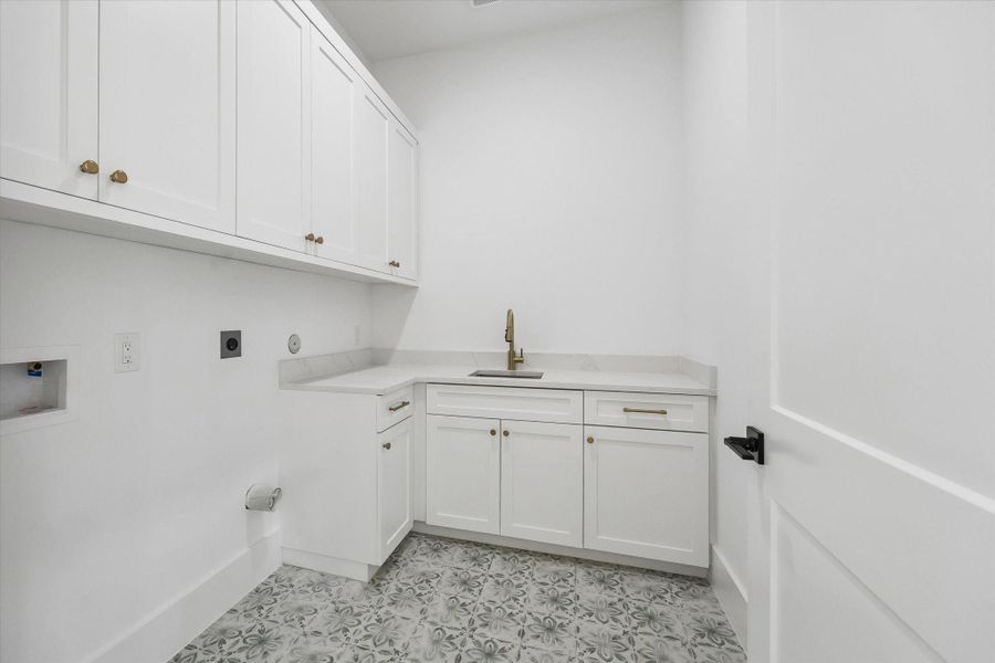 Furnished interior view inside a new home in , Houston (Image 7).