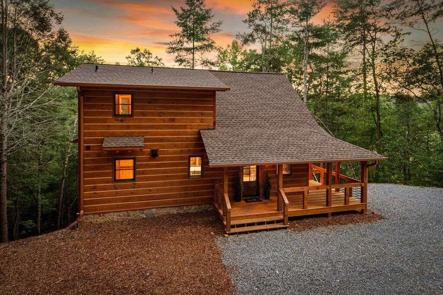 Exterior details and patio area of a home in , Epworth (Image 21).