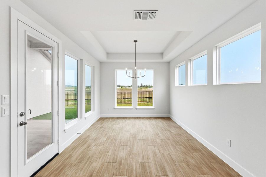 Spacious, unfurnished interior of a new home in The Colony, Bastrop (Image 38).