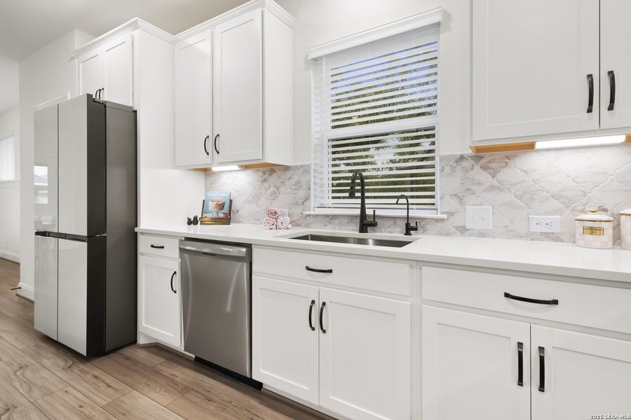 Furnished interior view inside a new home in Davis Ranch 50', San Antonio (Image 10).