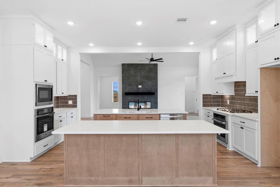 Furnished interior view inside a new home in Briarley, Montgomery (Image 8).