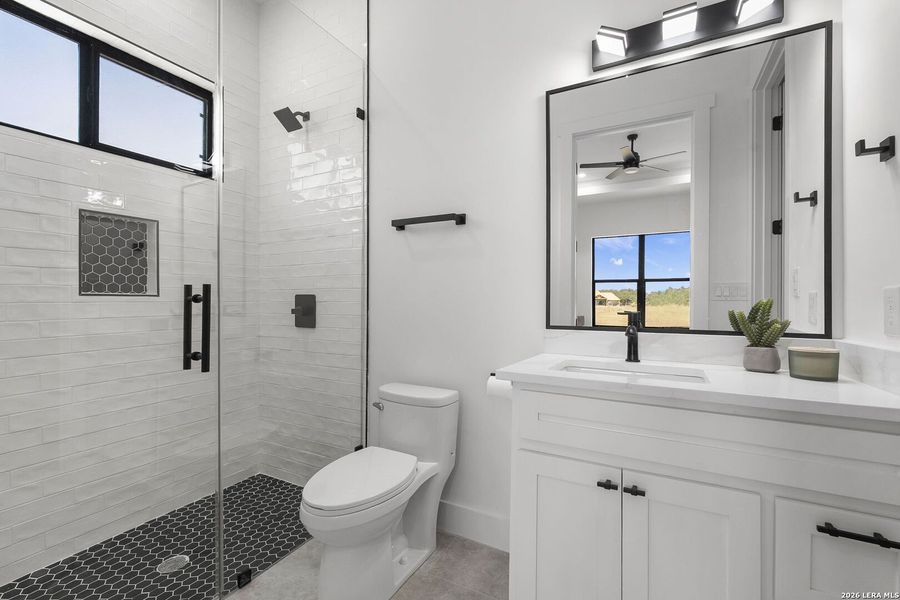 Furnished interior view inside a new home in , Bandera (Image 19).
