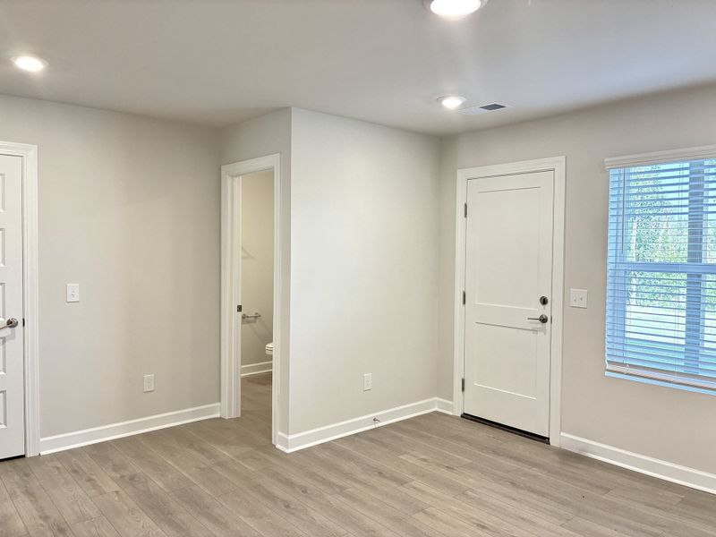 Spacious, unfurnished interior of a new home in Holly View, Greenville (Image 13).