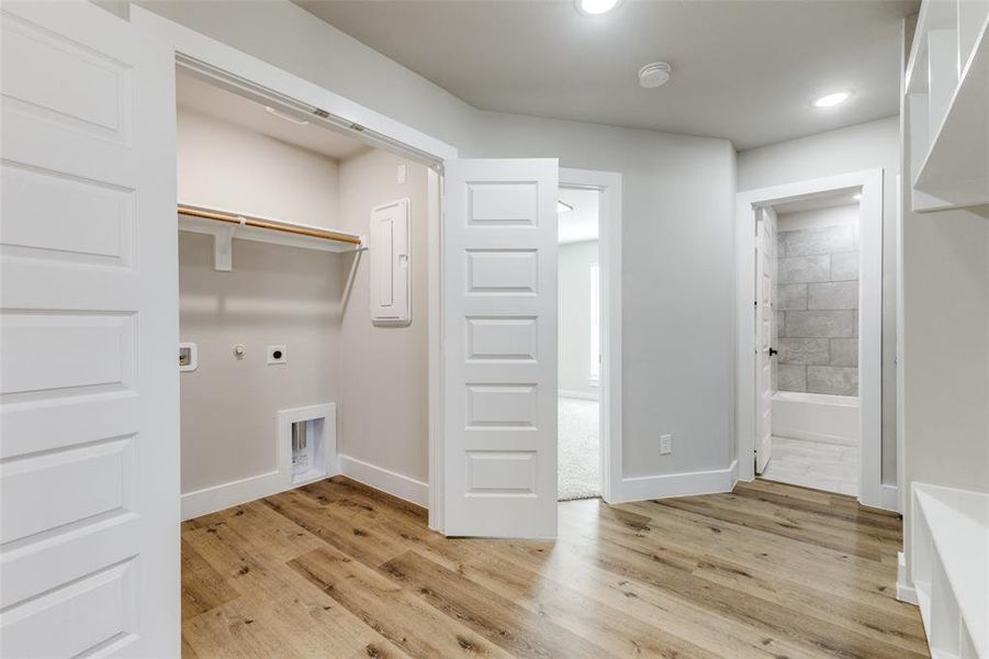 Spacious, unfurnished interior of a new home in , Dallas (Image 21).