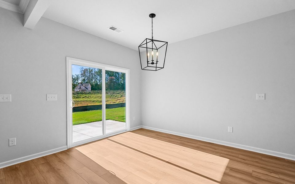 Spacious, unfurnished interior of a new home in Fieldstone, Lexington (Image 21).