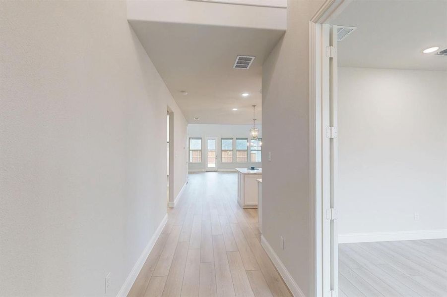 Spacious, unfurnished interior of a new home in Aster Park, McKinney (Image 37). Spacious, unfurnished interior of a new home in Aster Park, McKinney (Image 37).