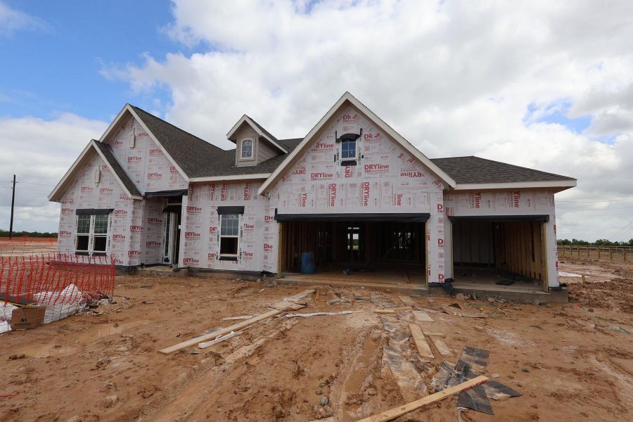 One-story home with 4 bedrooms, 3 baths and 3 car garage