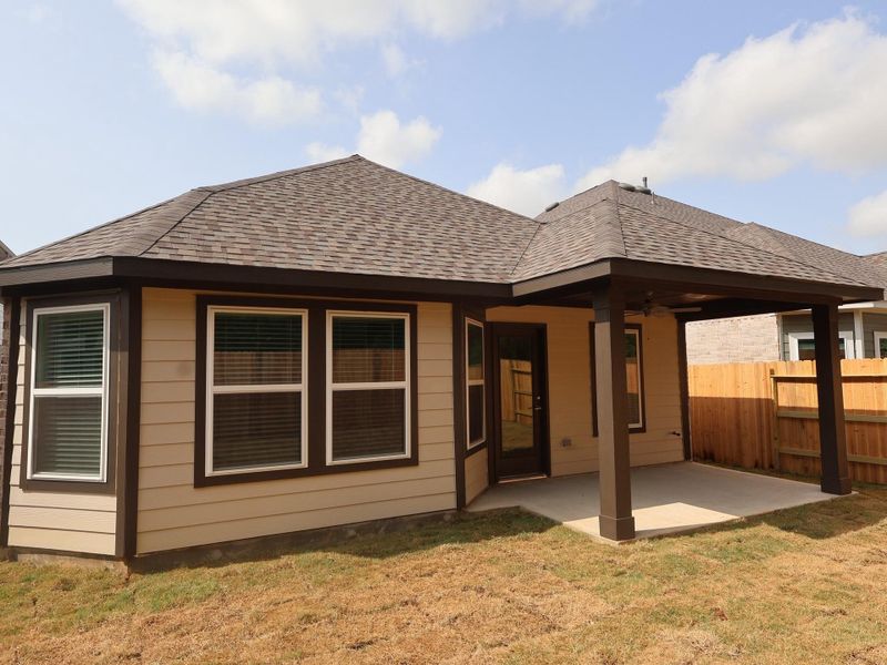 Exterior details and patio area of a home in Sorella, Tomball (Image 3).