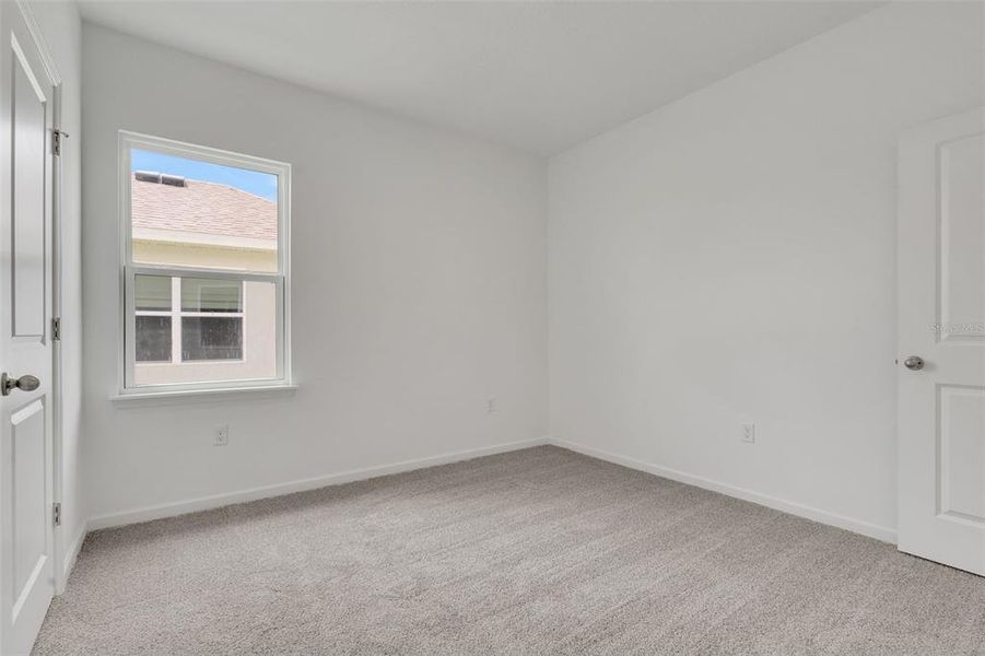 Spacious, unfurnished interior of a new home in Crossroads at Kelly Park, Apopka (Image 32).