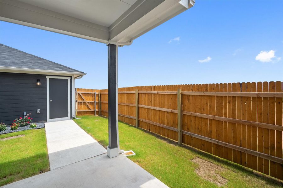 Image 30 of a home in Valverde.