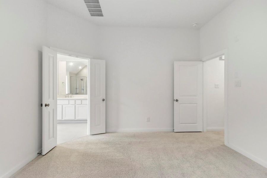 Spacious, unfurnished interior of a new home in Woodforest Townhomes, Montgomery (Image 12). Spacious, unfurnished interior of a new home in Woodforest Townhomes, Montgomery (Image 12).