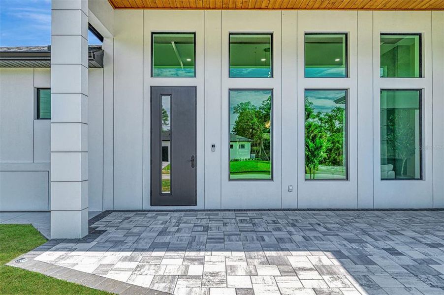 Exterior details and patio area of a home in , North Port (Image 33).