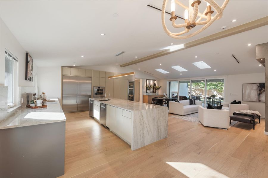 The perfect backdrop for casual breakfasts or celebratory dinners The perfect backdrop for casual breakfasts or celebratory dinners