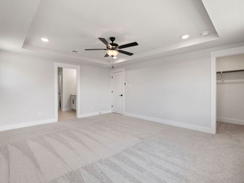 Spacious, unfurnished interior of a new home in Lake Park Villas, Wylie (Image 21). Spacious, unfurnished interior of a new home in Lake Park Villas, Wylie (Image 21).