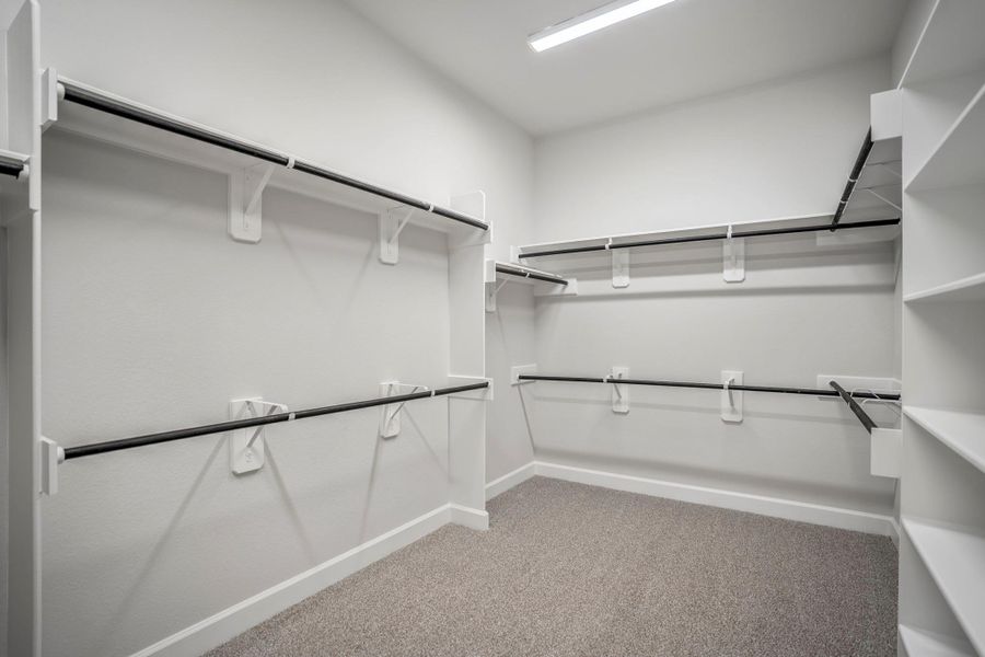 Spacious, unfurnished interior of a new home in Sienna 70' Lots, Missouri City (Image 30). Spacious, unfurnished interior of a new home in Sienna 70' Lots, Missouri City (Image 30).