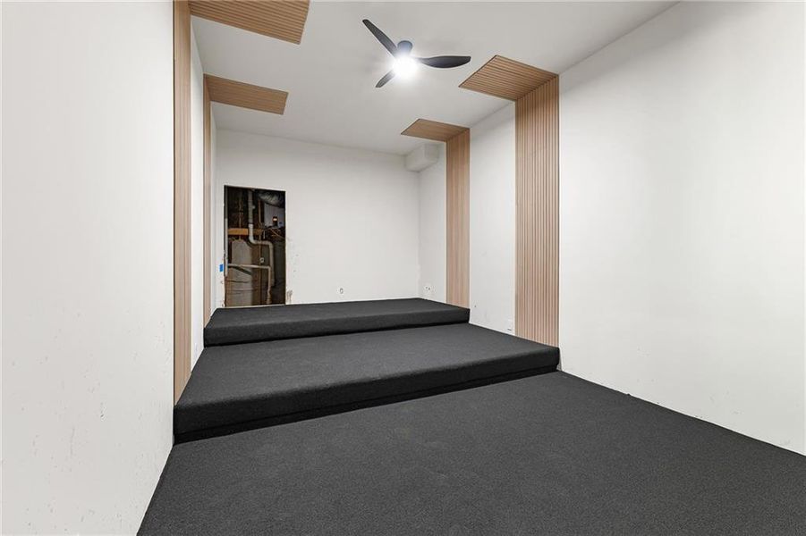 Image 42 of a home in .