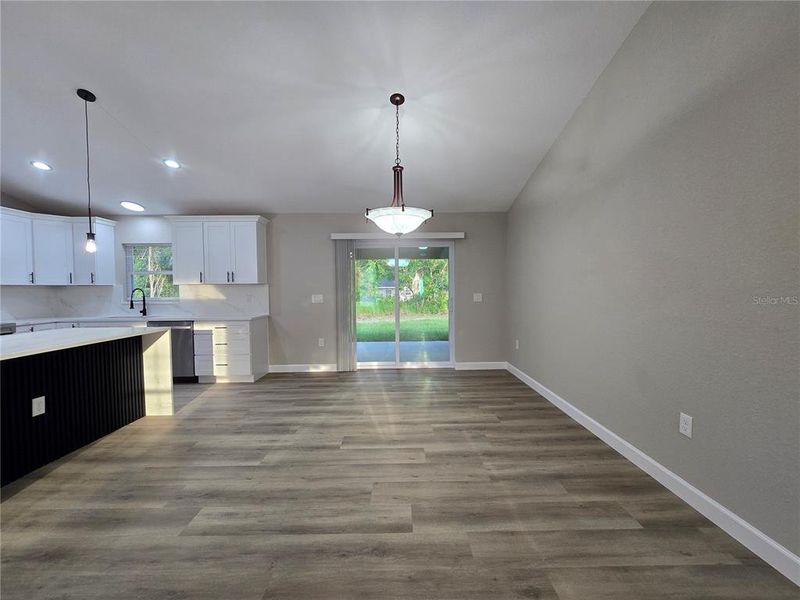 Spacious, unfurnished interior of a new home in , Ocala (Image 15).