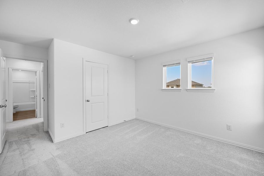 Spacious, unfurnished interior of a new home in River Ridge, Crandall (Image 17). Spacious, unfurnished interior of a new home in River Ridge, Crandall (Image 17).