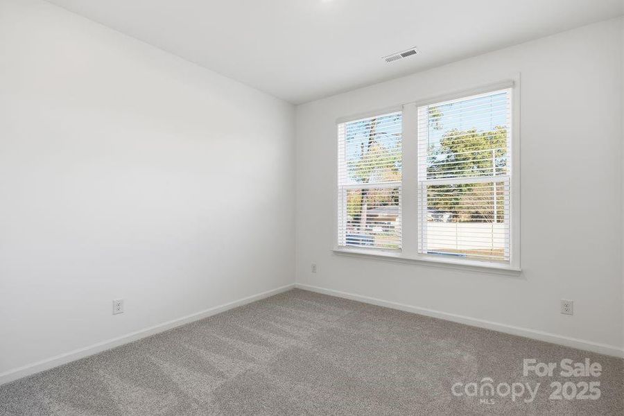 180 Glenn Drive - Ready Now! 180 Glenn Drive - Ready Now!