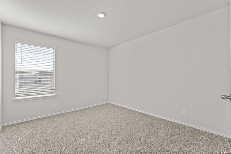 Spacious, unfurnished interior of a new home in Applewood, San Antonio (Image 30). Spacious, unfurnished interior of a new home in Applewood, San Antonio (Image 30).