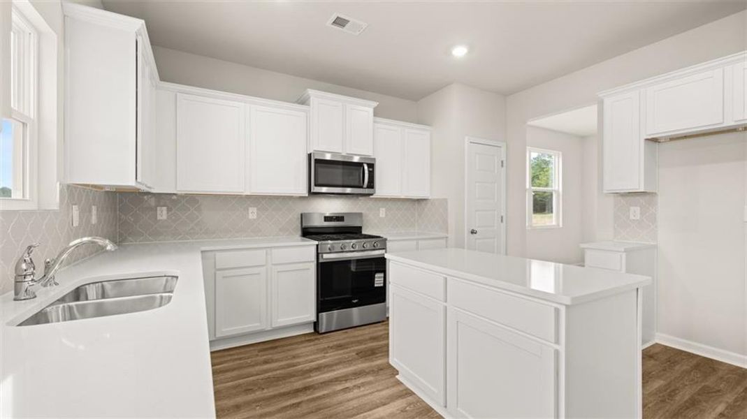 Furnished interior view inside a new home in Preserve at Dove Creek, Winder (Image 8).