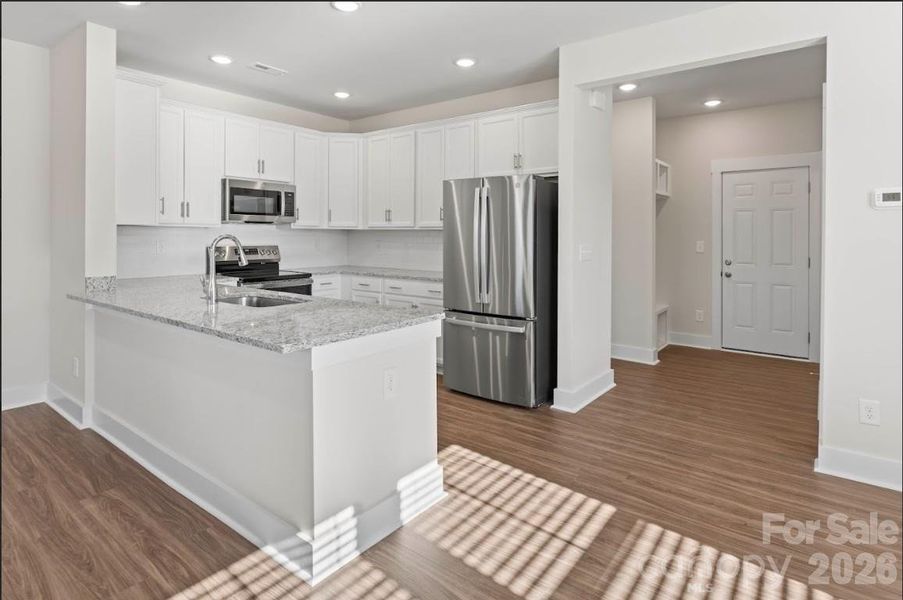 Chatham Open Gourmet Kitchen/Breakfast Bar