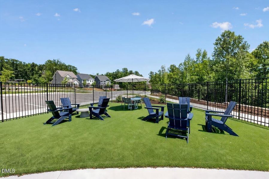 Silverstone Community Amenity Pool (15)