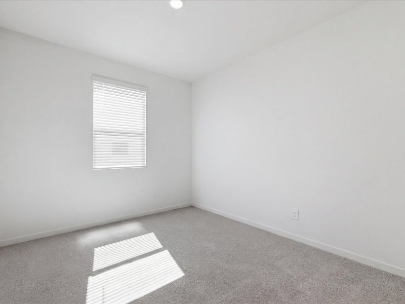 Spacious, unfurnished interior of a new home in Mountain View Estates Reserve Series, Buckeye (Image 15).