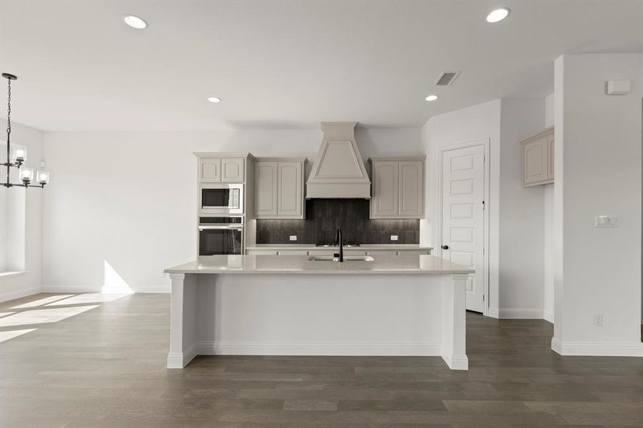 10. 1426 Colorado - Kitchen