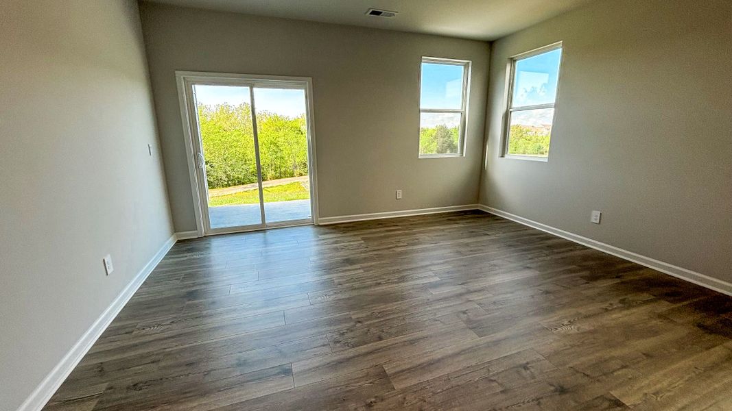 Spacious, unfurnished interior of a new home in River Landing, Murfreesboro (Image 9). Spacious, unfurnished interior of a new home in River Landing, Murfreesboro (Image 9).