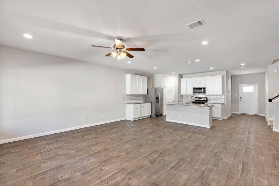Spacious, unfurnished interior of a new home in , Anahuac (Image 19). Spacious, unfurnished interior of a new home in , Anahuac (Image 19).
