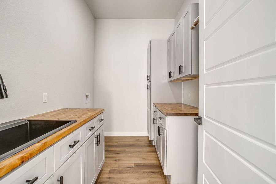 Furnished interior view inside a new home in , Glen Rose (Image 10).