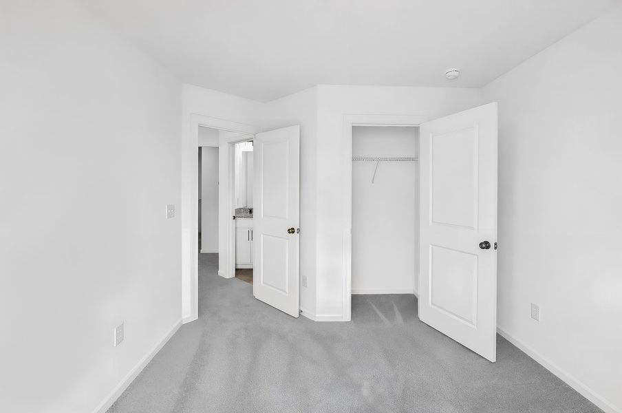 Spacious, unfurnished interior of a new home in Silverstone, Knightdale (Image 29).