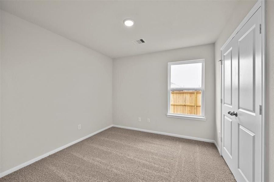 Spacious, unfurnished interior of a new home in Sunterra, Katy (Image 31). Spacious, unfurnished interior of a new home in Sunterra, Katy (Image 31).