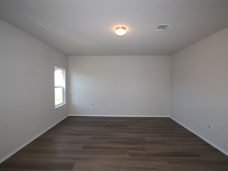 Spacious, unfurnished interior of a new home in Cascades at Onion Creek, Austin (Image 7).