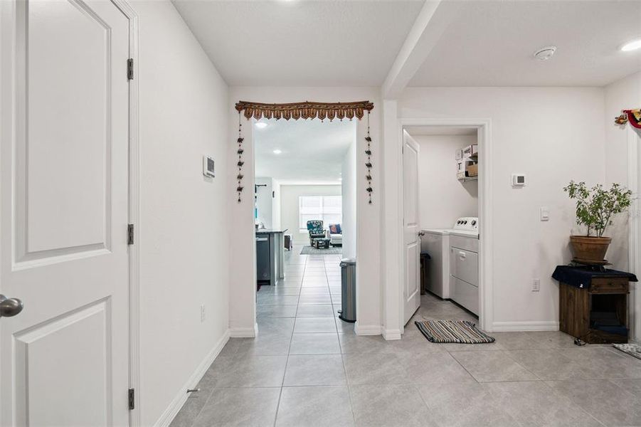 Furnished interior view inside a new home in River Park, Temple Terrace (Image 40).