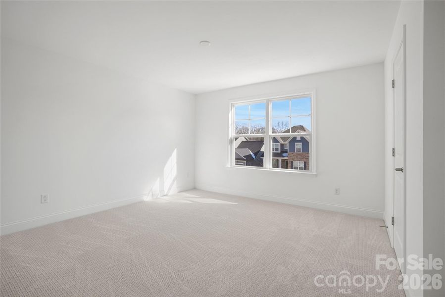 Spacious, unfurnished interior of a new home in Forest Creek, Waxhaw (Image 40).