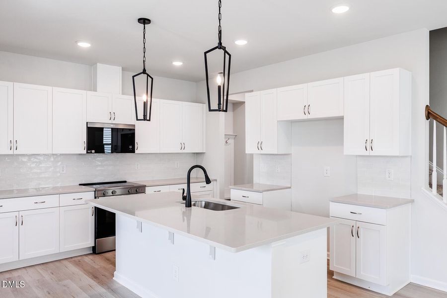 MAGTH-Lot 483_Blayre_QMI (4)