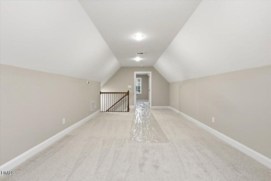 30-7379 Hill Rd-30