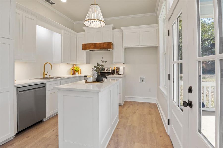 Furnished interior view inside a new home in , Jefferson (Image 10).