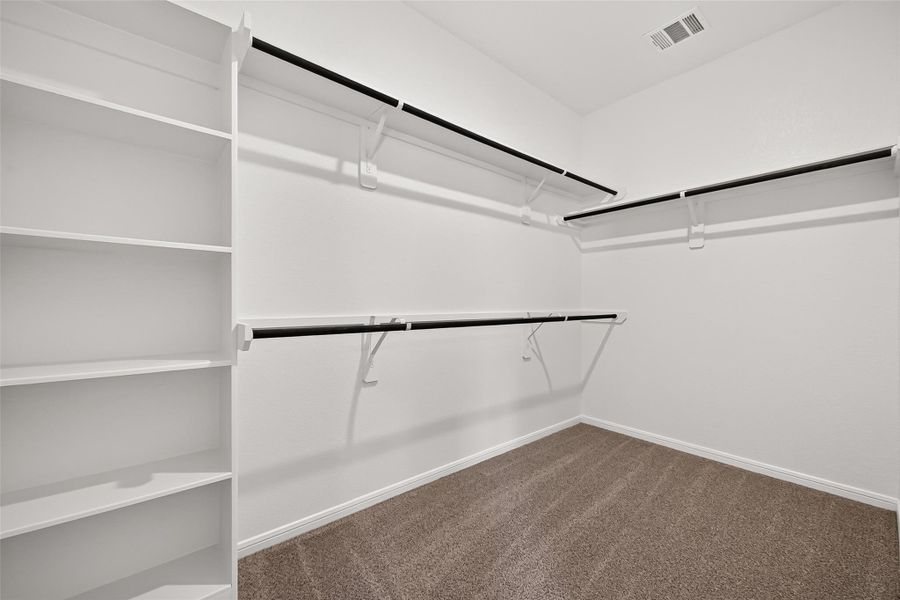 Spacious, unfurnished interior of a new home in La Segarra, Brookshire (Image 32).