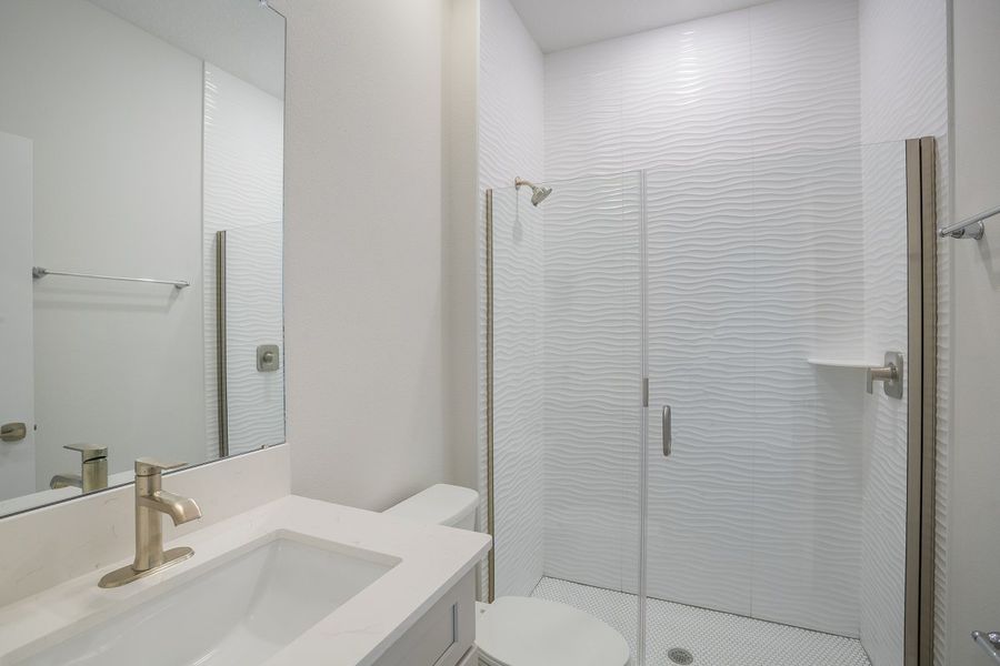 Representative furnished interior of a home built from the Anna Maria by Casa Fresca Homes in Mirada, San Antonio (Image 10).